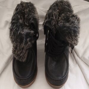 Mossimo Supply Black Faux Fur Winter Boots Worn once No box
